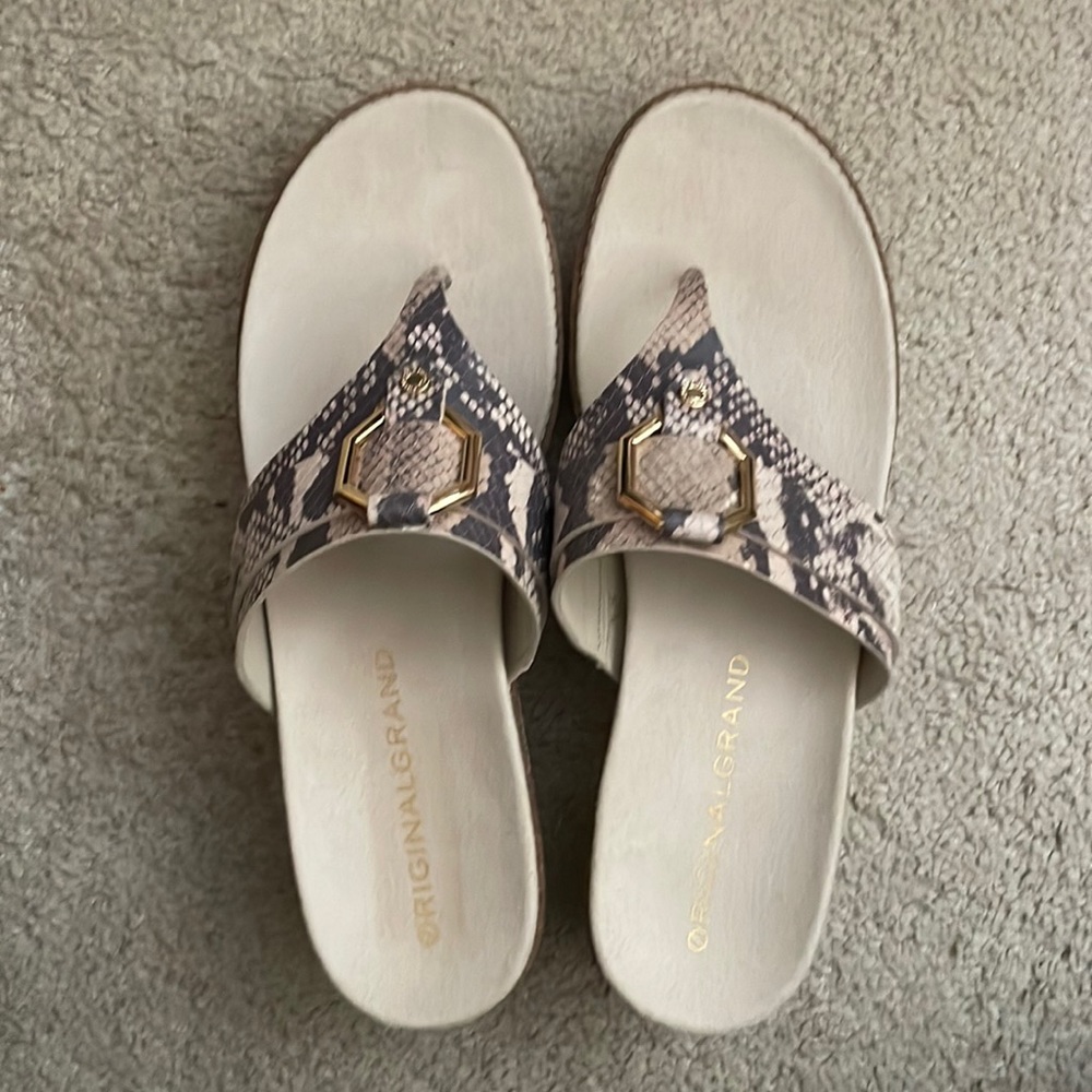 Brand New! Cole Haan Original Grand 360 fashion wedge sandals Sz 9 1/2